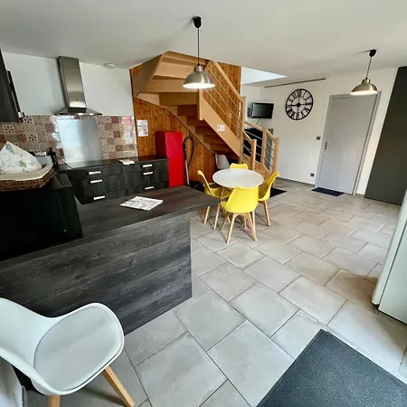 Appartamento Privee & Espaces Communs Lussac-les-Châteaux