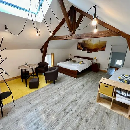 Privee & Espaces Communs Appartamento Lussac-les-Châteaux
